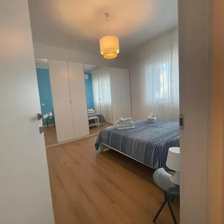 Stella Di Mare Blu Apartment *
